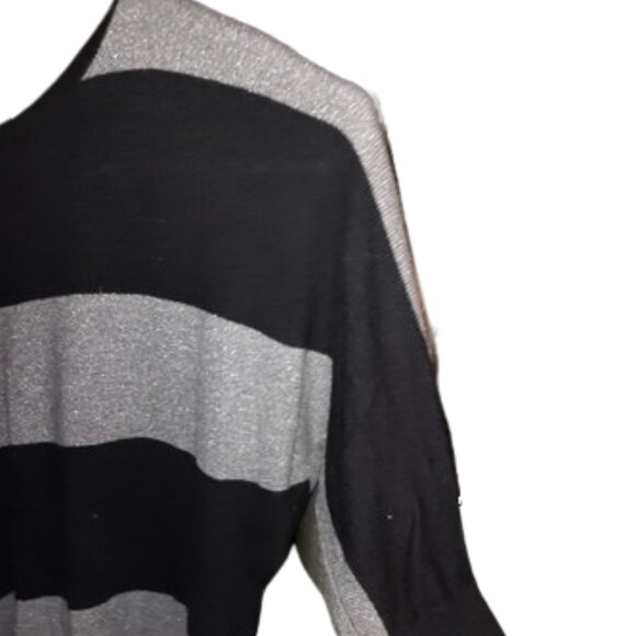 boxey Black and Gray Cropped Cold off the Shoulder Hi Low top - Picture 6 of 10